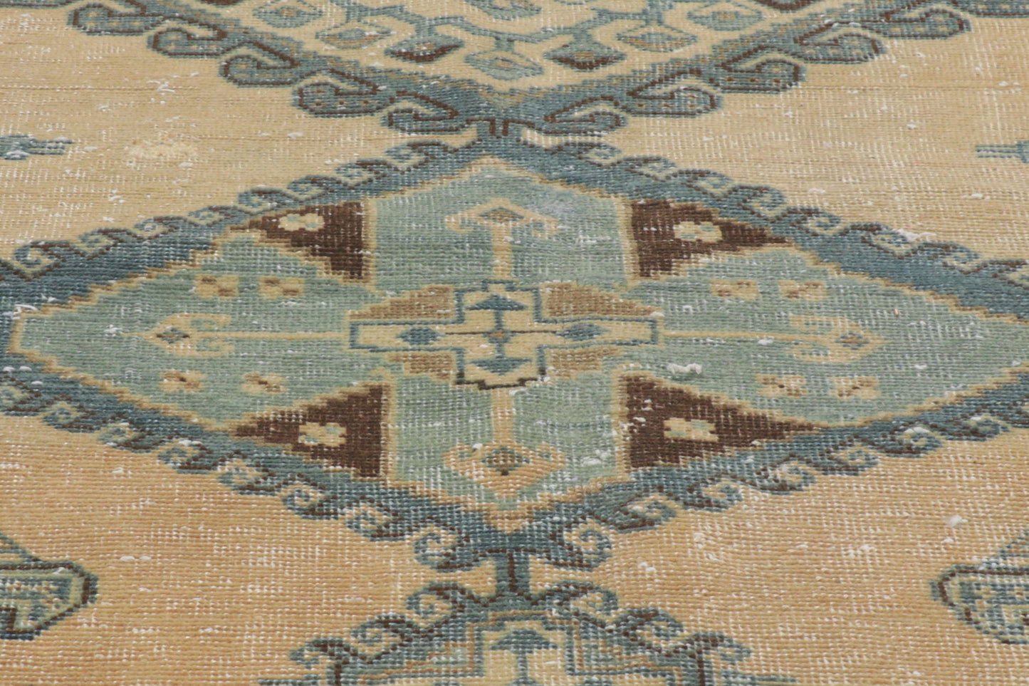 7 x 11 Vintage-Worn Persian Viss Rug 61019