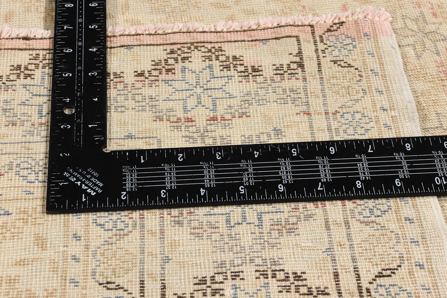4 x 5 Vintage Turkish Sivas Rug 53938