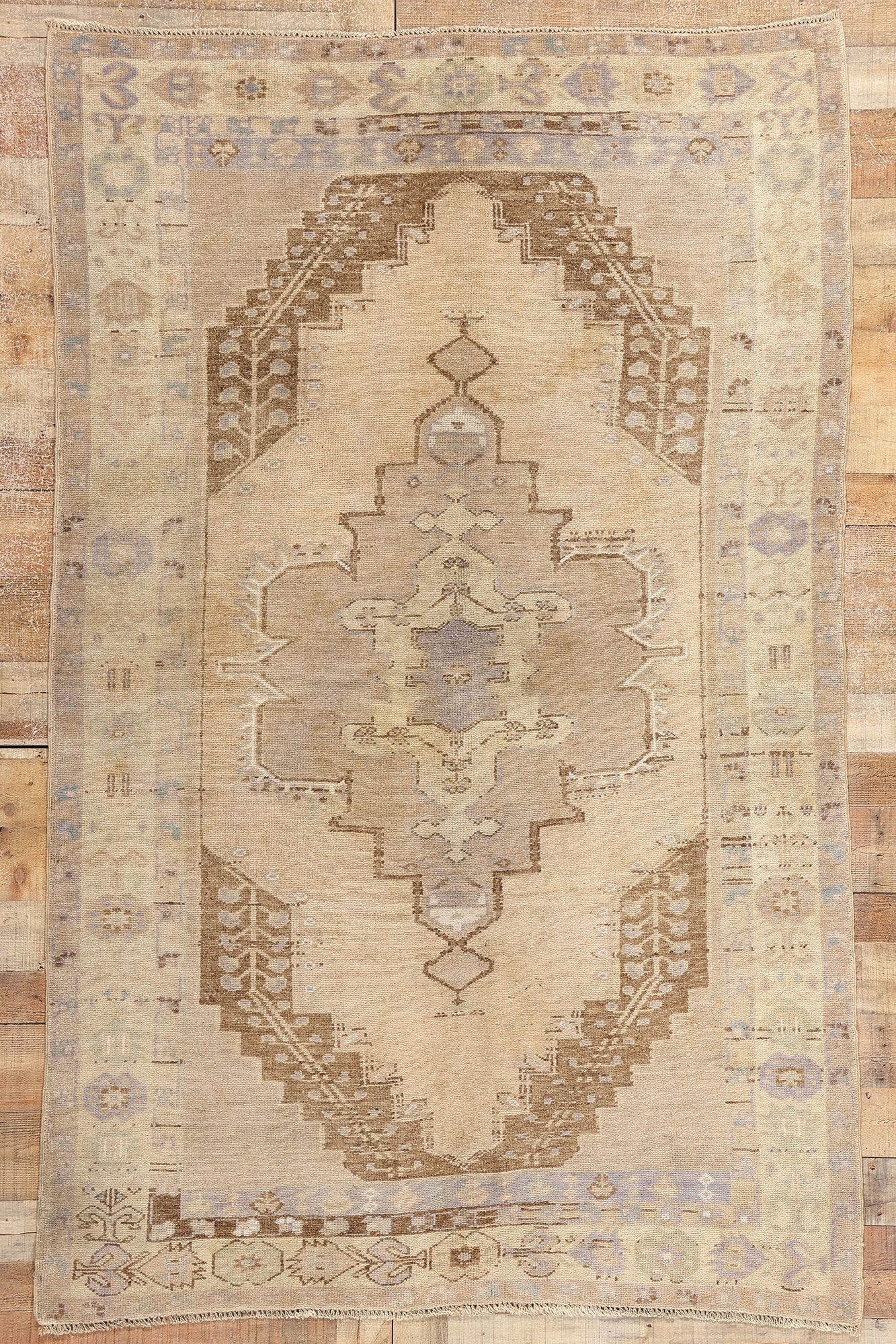 5 x 8 Vintage Turkish Oushak Rug 52045