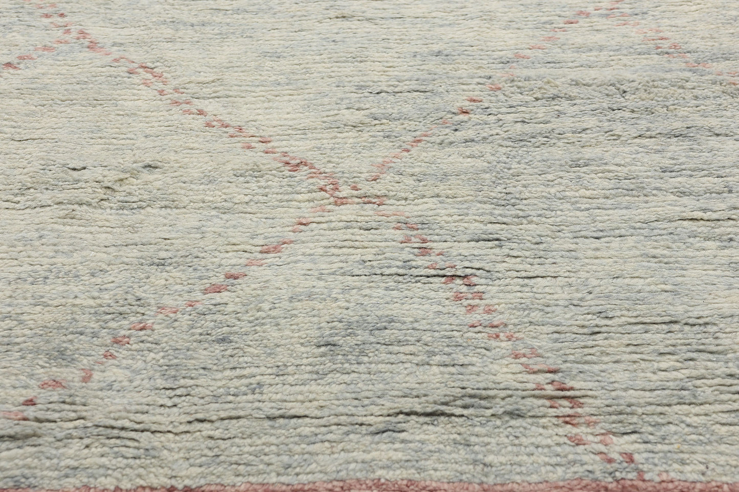 8 x 10 Blush Diamond Whisper Modern Moroccan Rug 31288