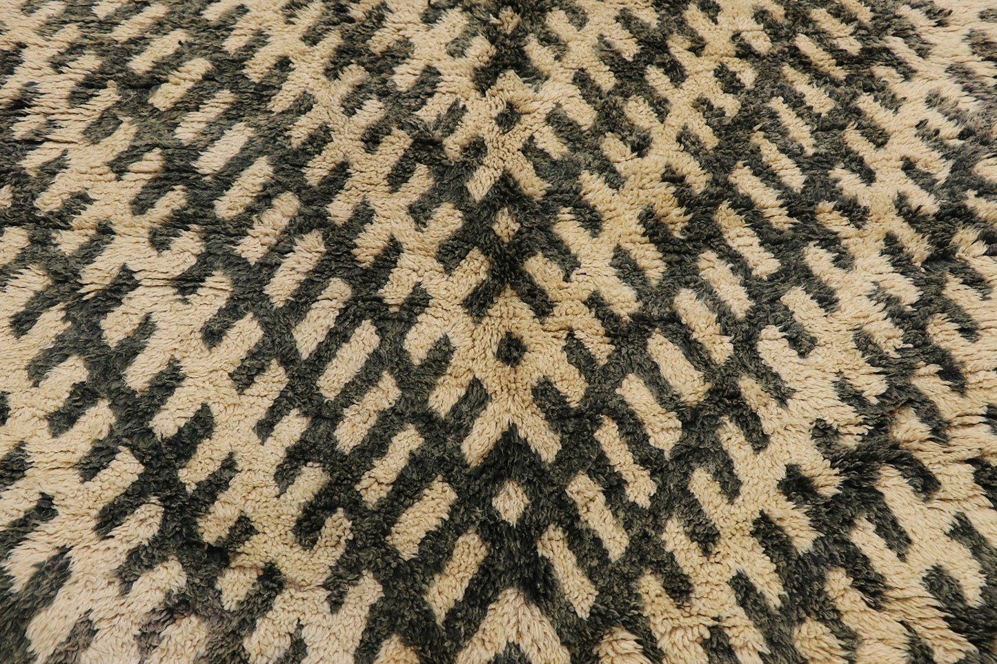 6 x 8 Vintage Moroccan Beni Ourain Rug 21317