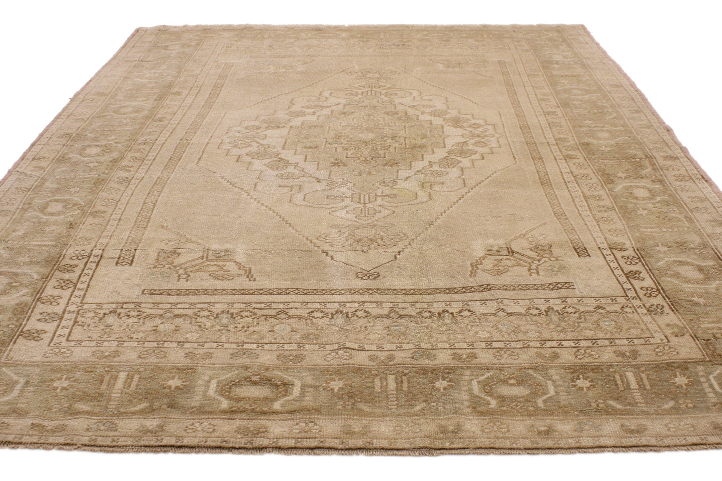 6 x 8 Vintage Turkish Oushak Rug 52182