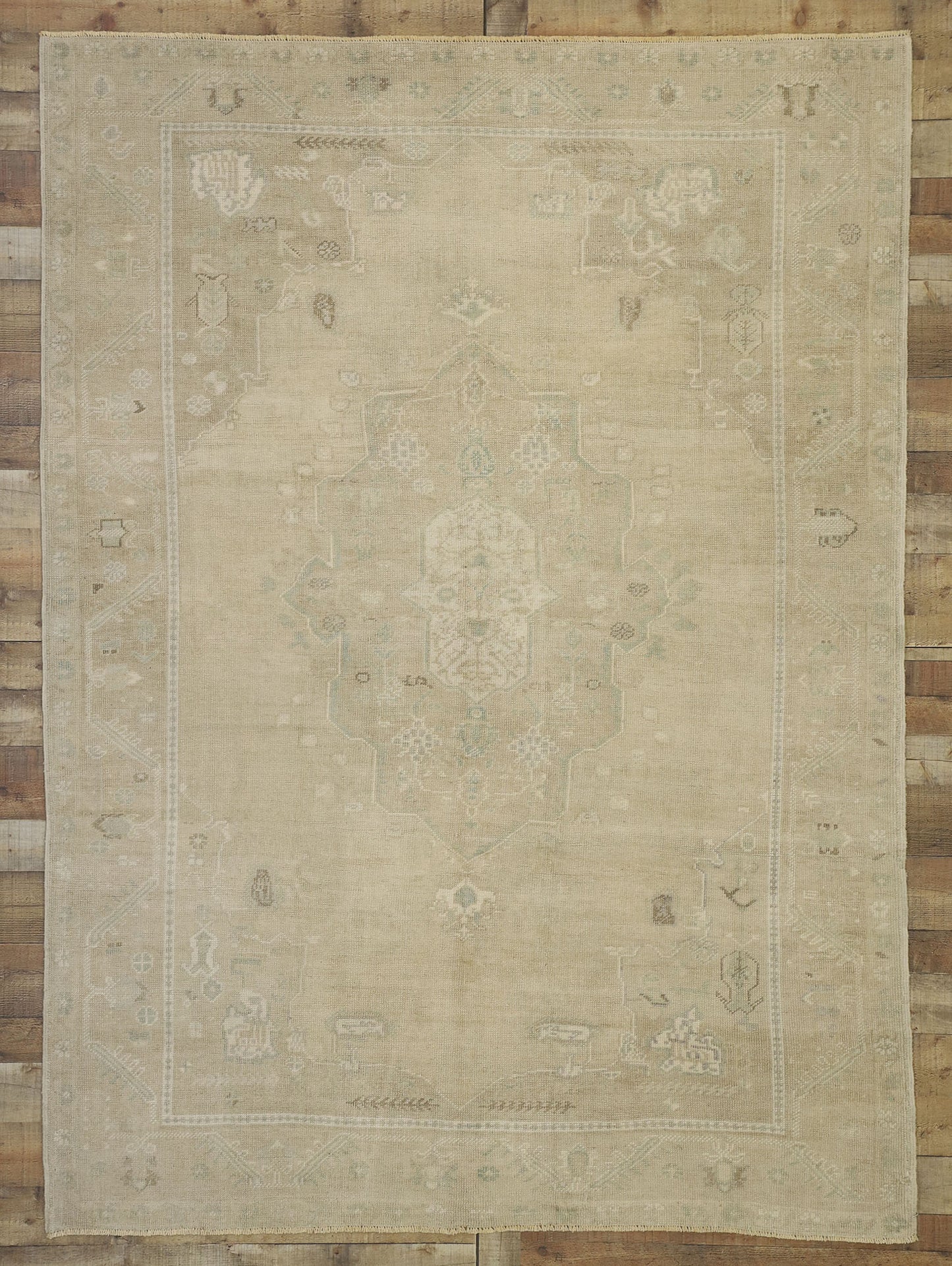 6 x 9 Vintage Neutral Turkish Oushak Rug 52486