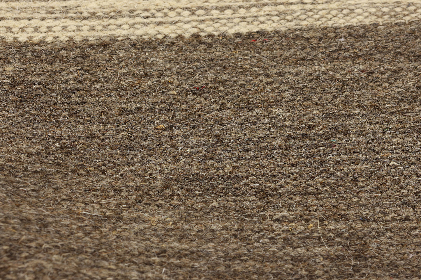 5 x 7 Southwest Modern Navajo-Style Rug 81044���