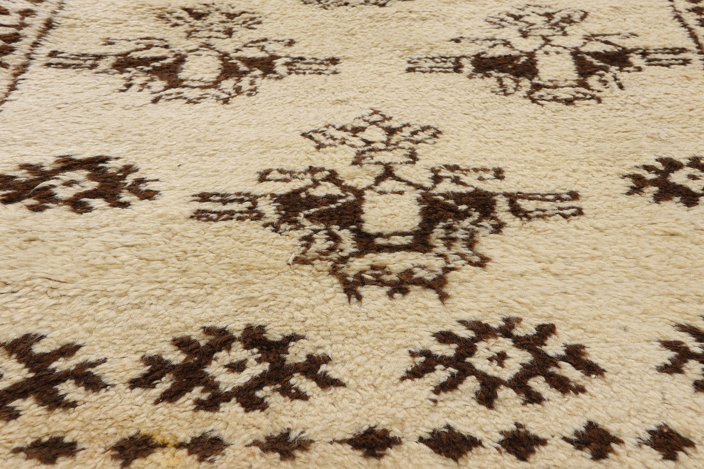 3 x 15 Neutral Vintage Kurdish Rug 53885
