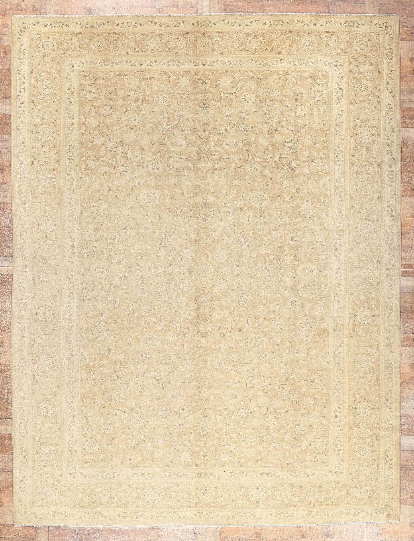 10 x 13 Vintage Persian Tabriz Rug 60688