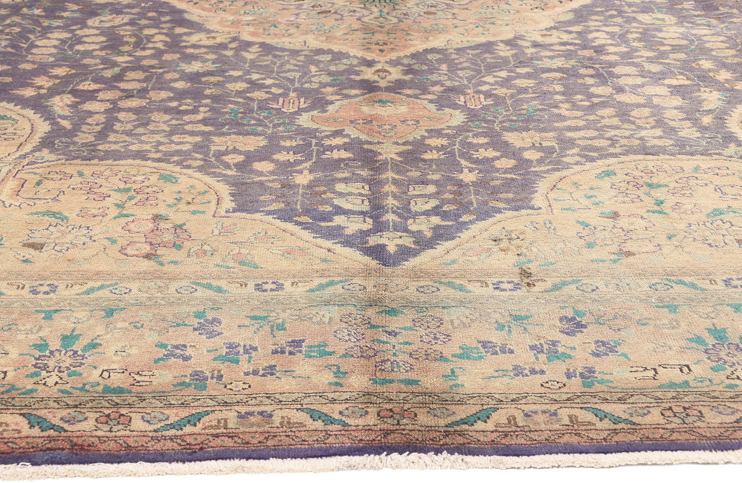 10 x 13 Vintage Persian Tabriz Rug 76417