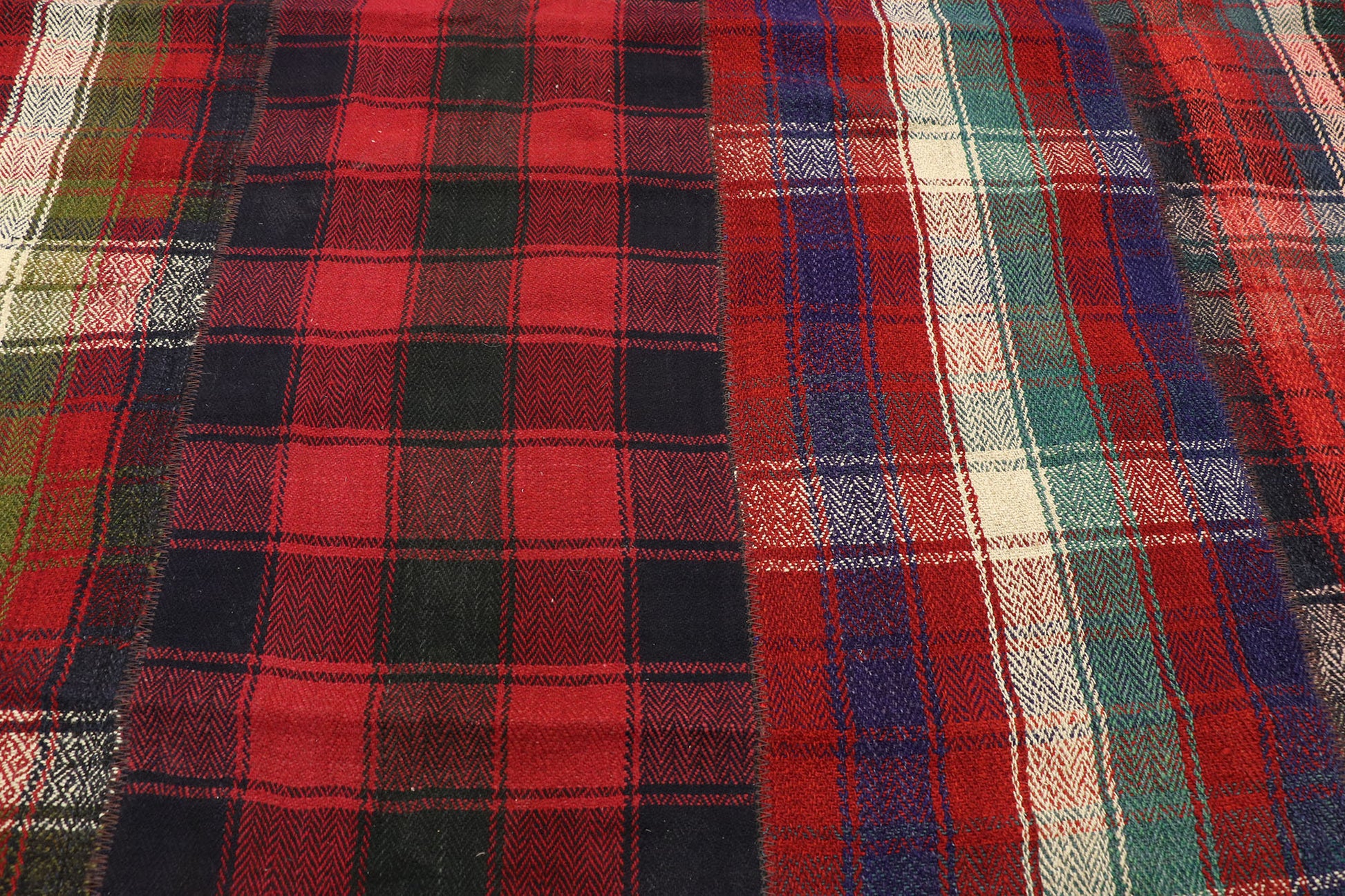 13 x 15 Vintage Tartan Plaid Rug 60814