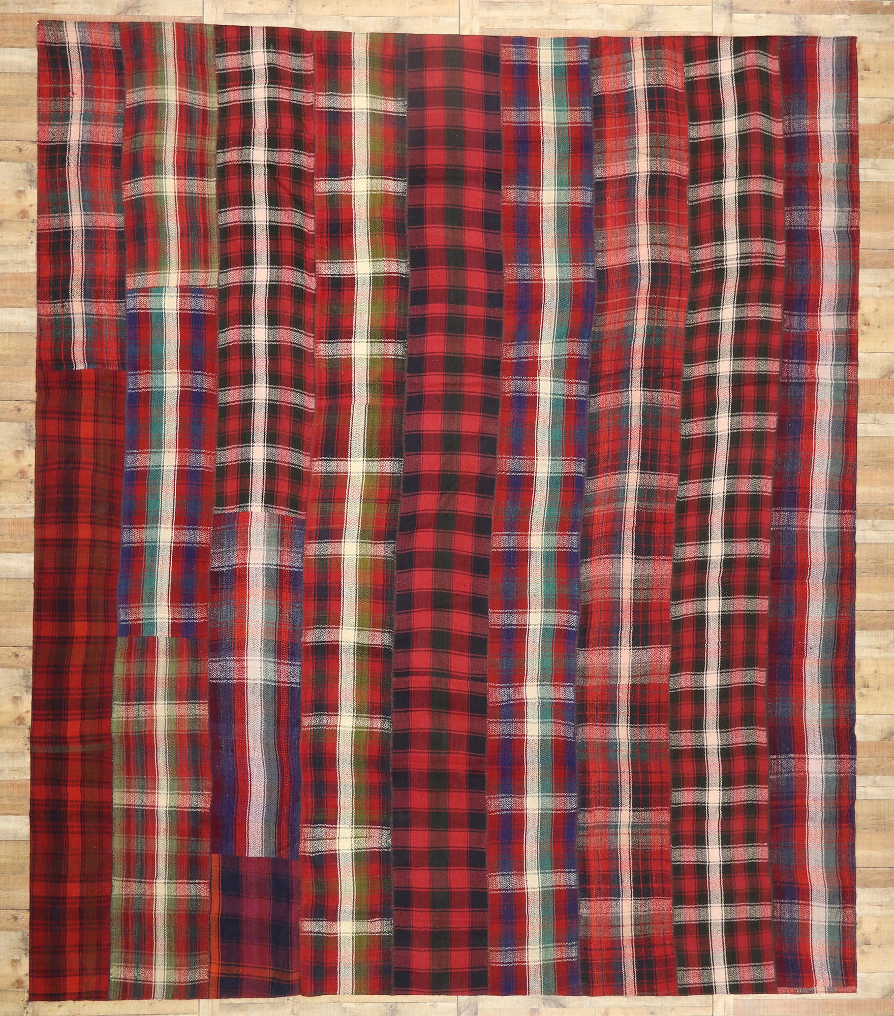 13 x 15 Vintage Tartan Plaid Rug 60814