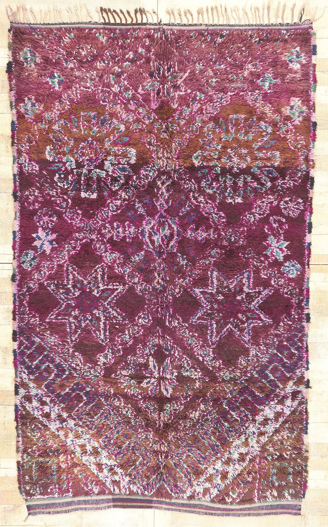 6 x 10 Vintage Purple Beni MGuild Moroccan Rug 20779