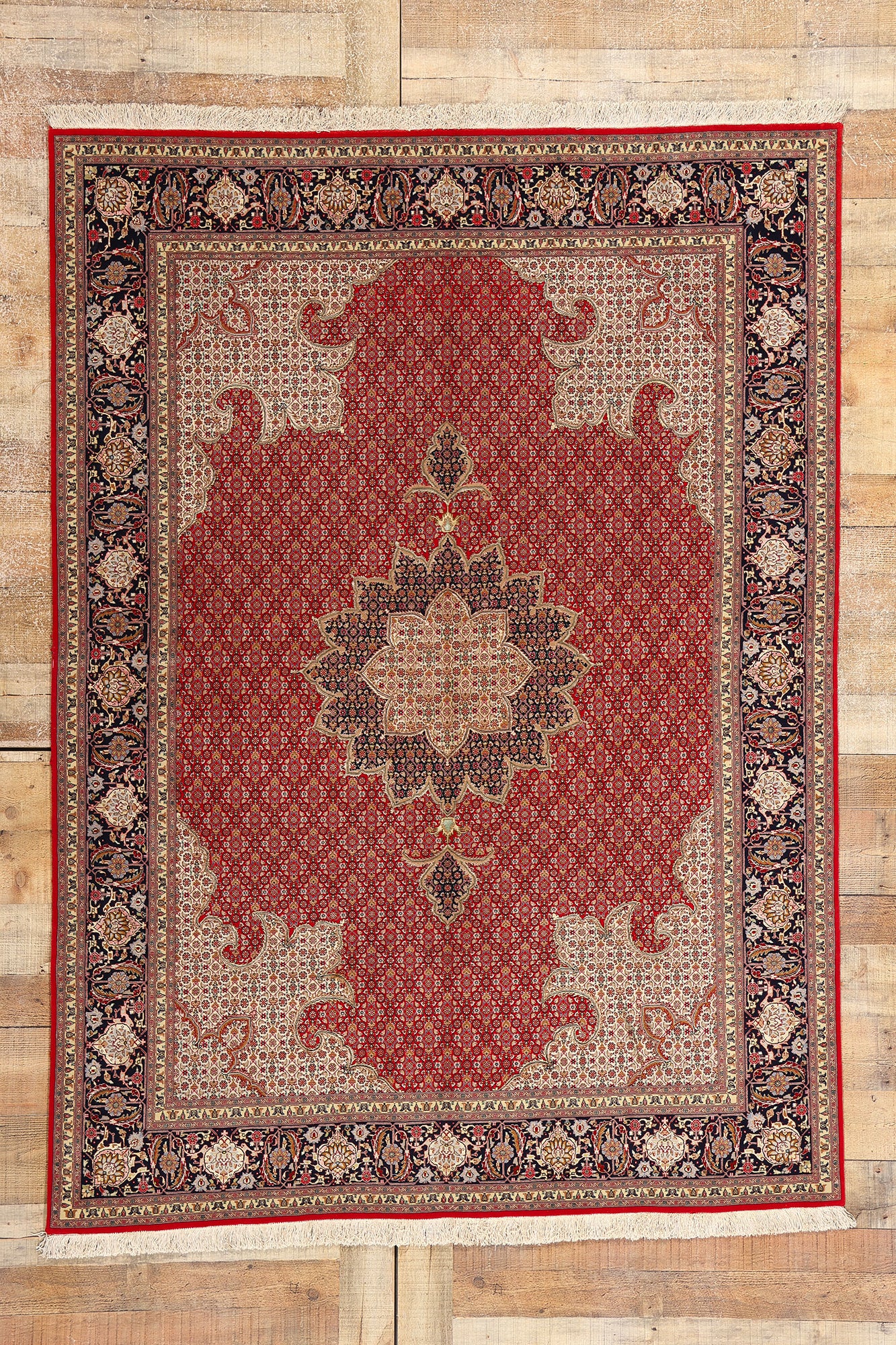 5 x 7 Vintage Persian Mahi Tabriz Rug 77001