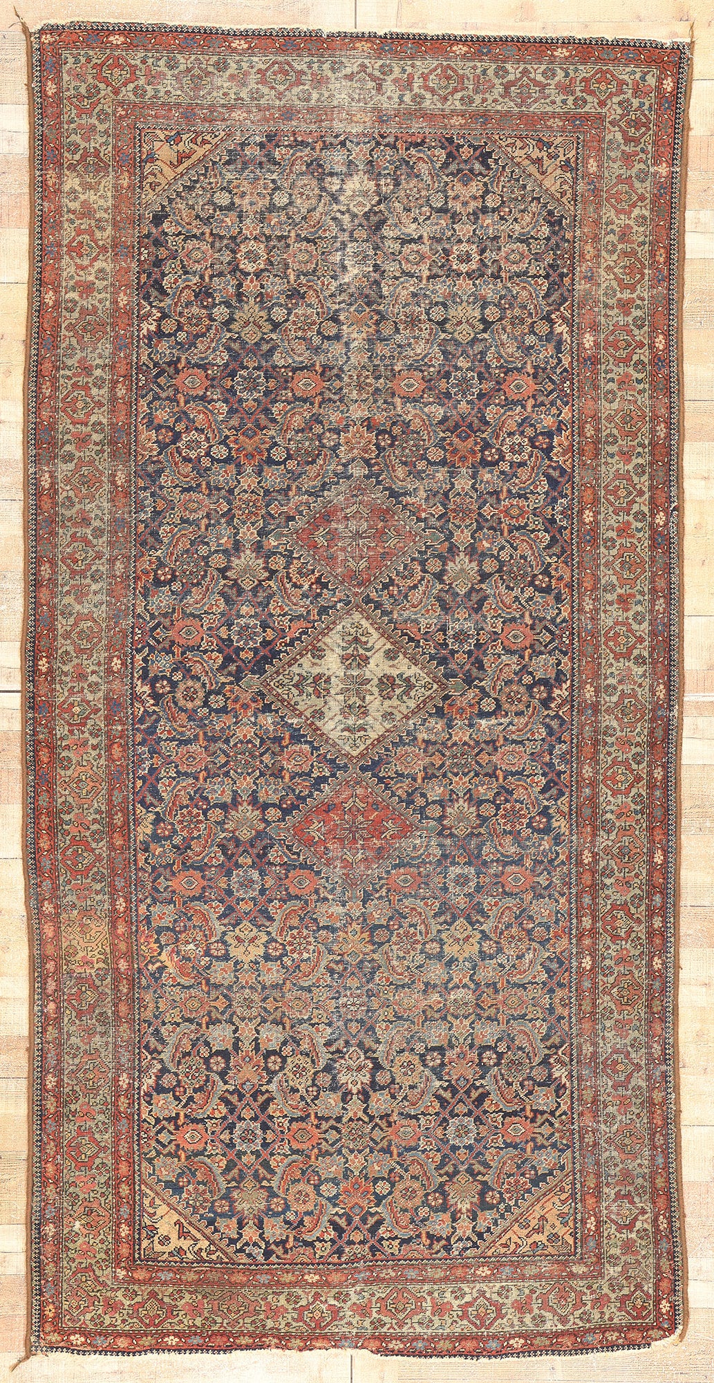 5 x 10 Antique-Worn Persian Farahan Rug 76732
