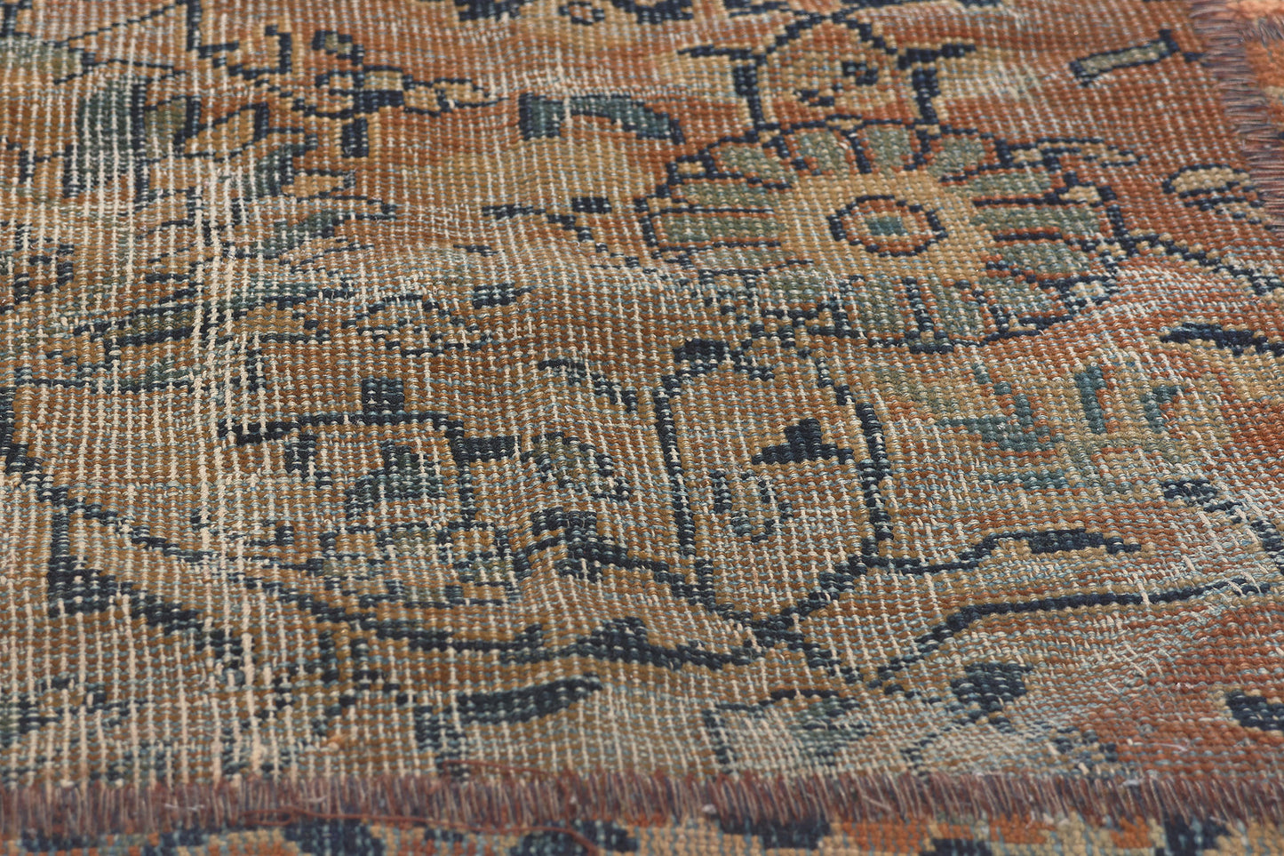10 x 13 Vintage-Worn Persian Mahal Patchwork Rug 78601