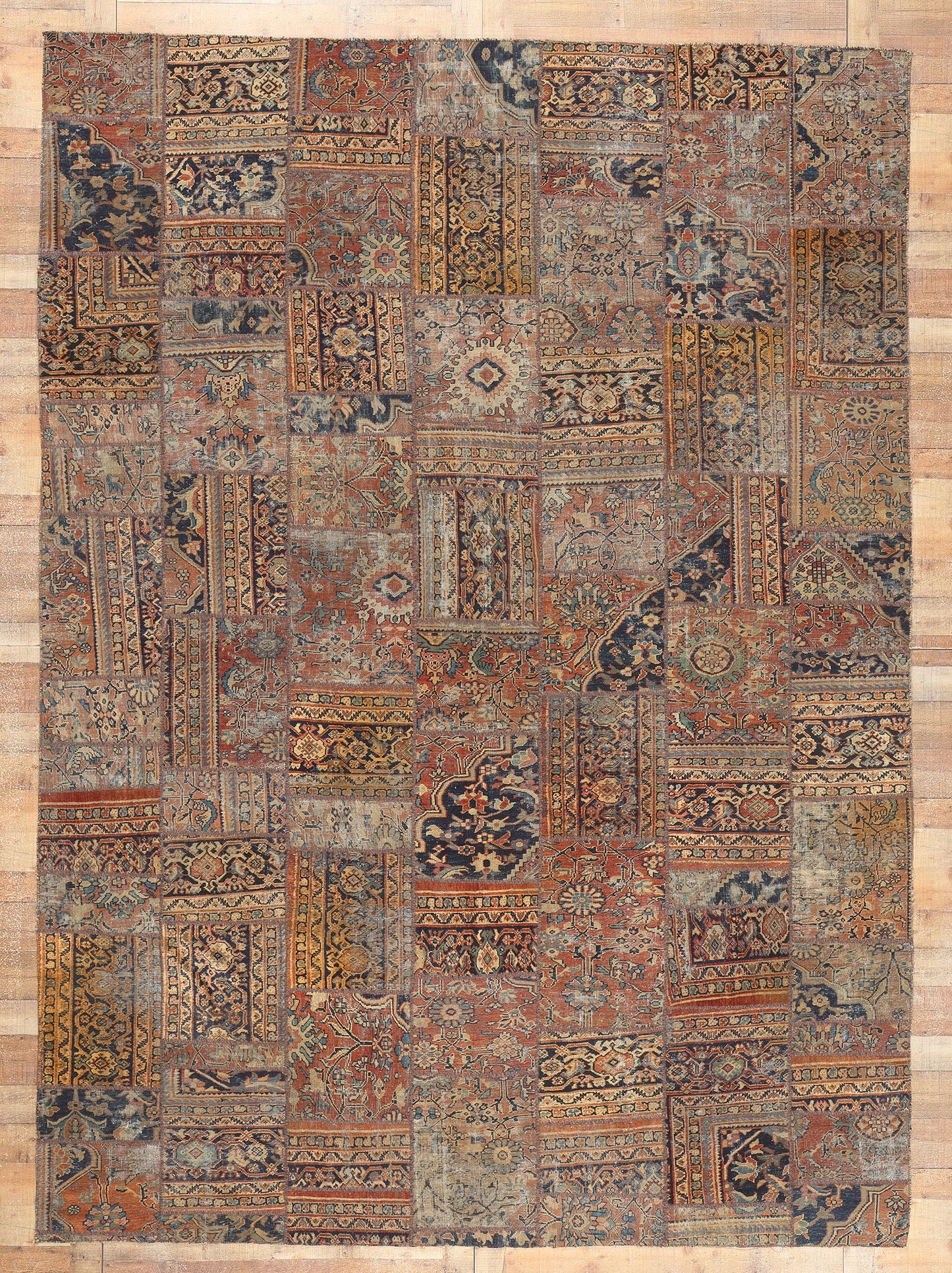 10 x 13 Vintage-Worn Persian Mahal Patchwork Rug 78601