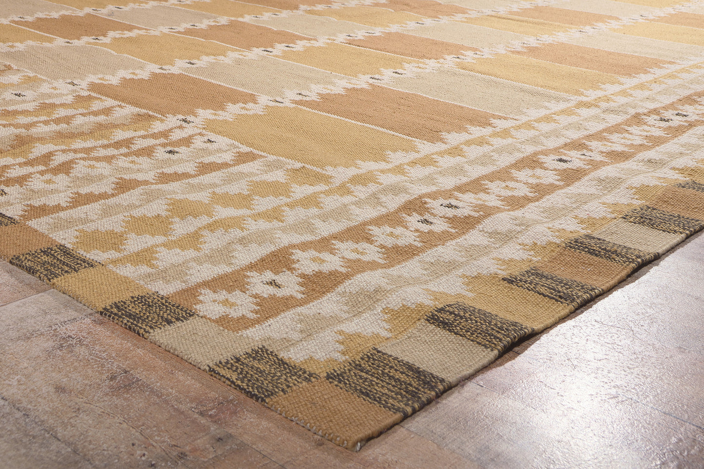 11 x 13 Swedish-Inspired Kilim Rug 30990