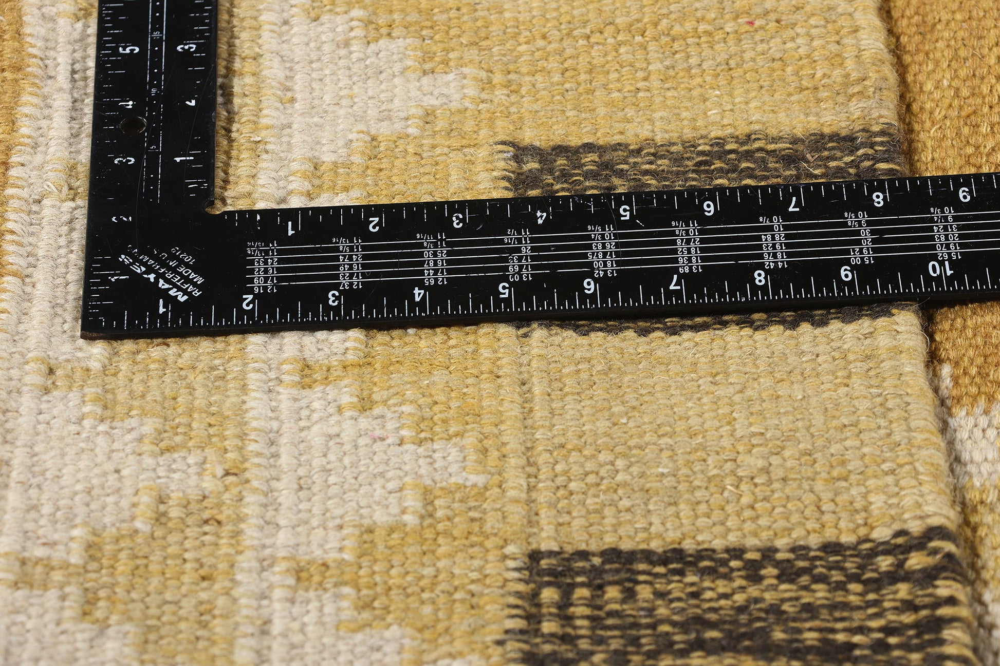 10 x 14 Scandinavian Modern Swedish Inspired Kilim Rug 31100