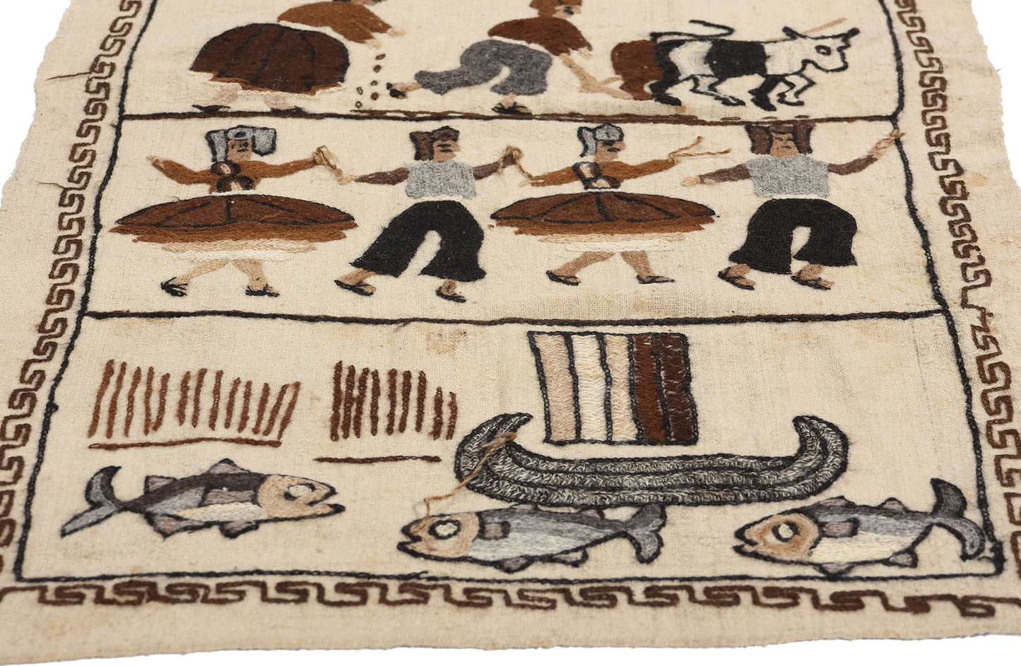 2 x 5 Hand-Embroidered Vintage Peruvian Tapestry 78756