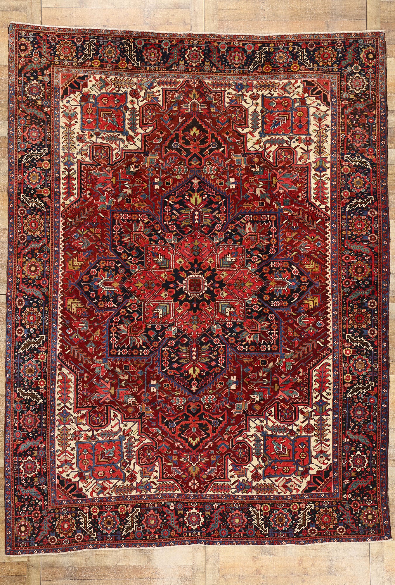 9 x 13 Vintage Persian Heriz Rug 53880
