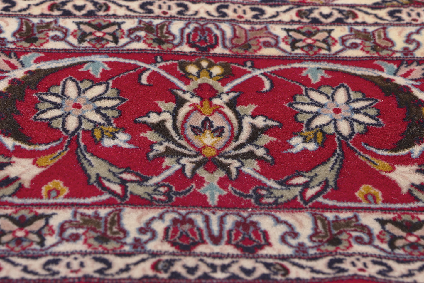 7 x 10 Vintage Persian Isfahan Rug 78670