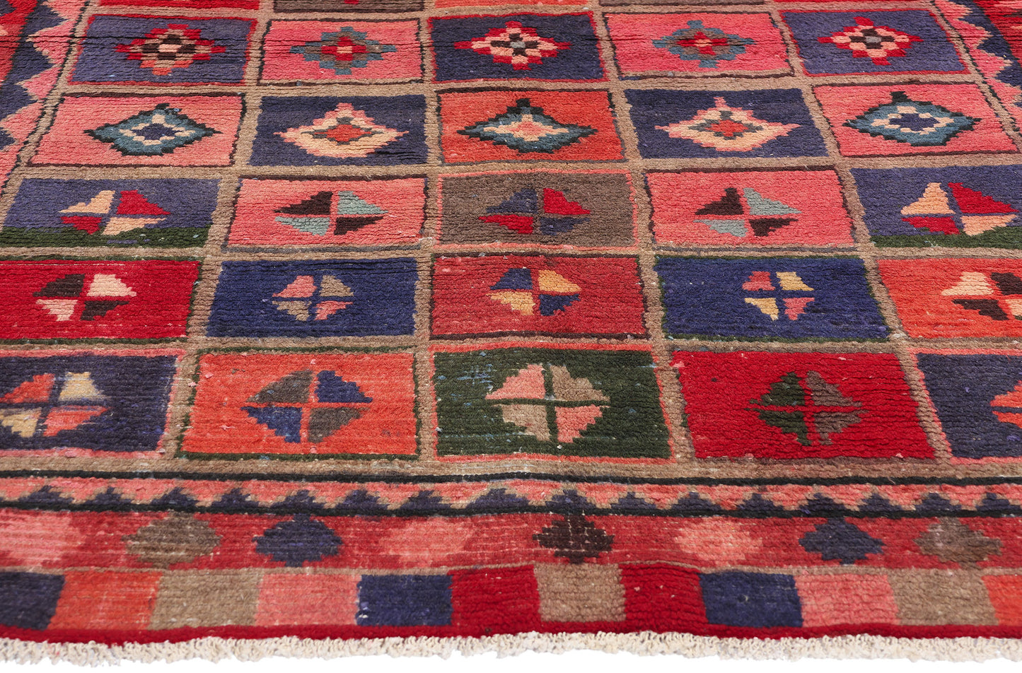 5 x 8 Vintage Persian Lori Checkerboard Rug 78872