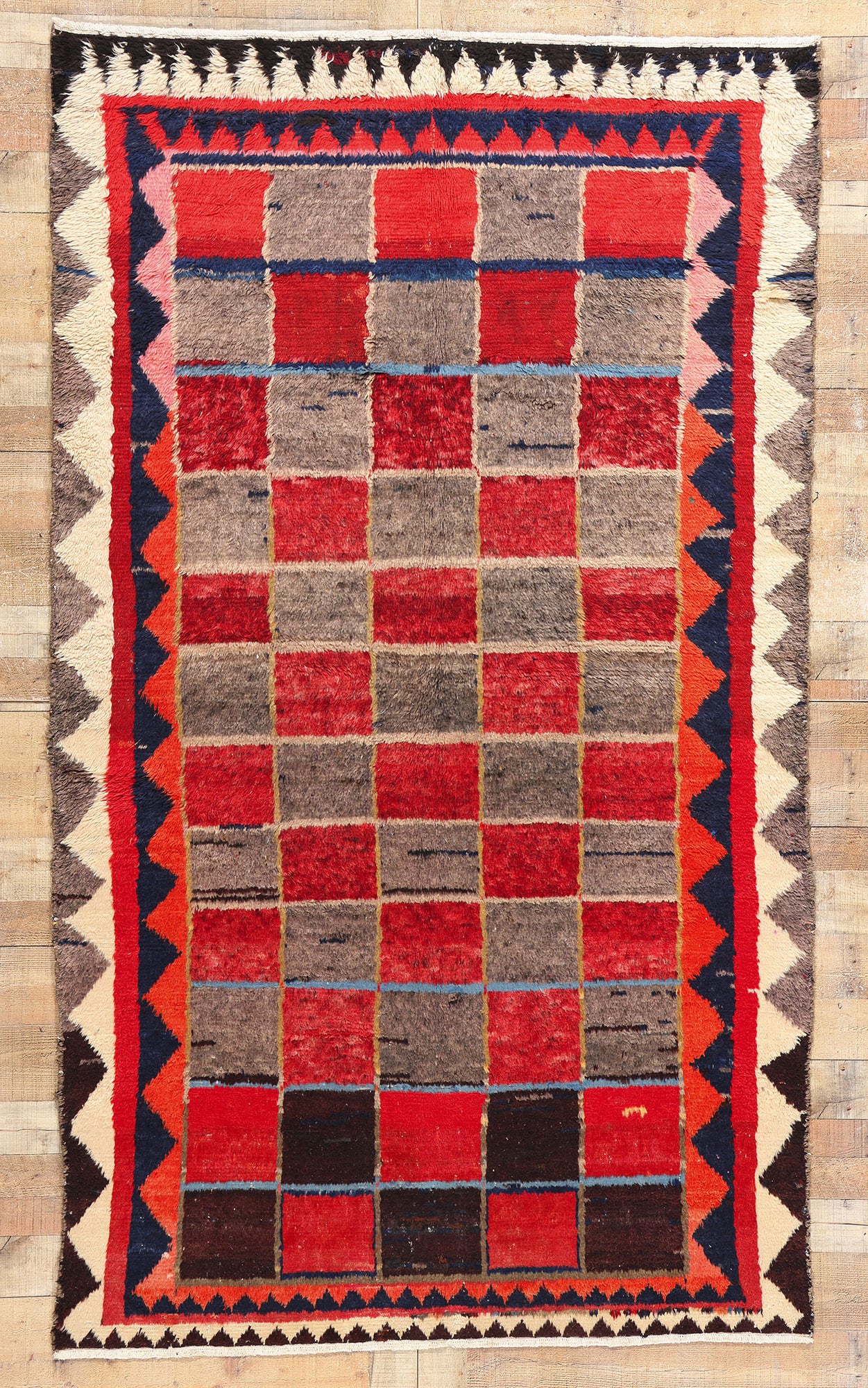 5 x 9 Vintage Persian Lori Checkerboard Rug 78861