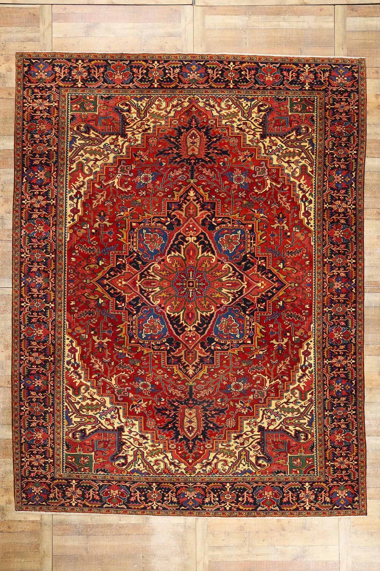 10 x 13 Vintage Persian Heriz Rug 81069