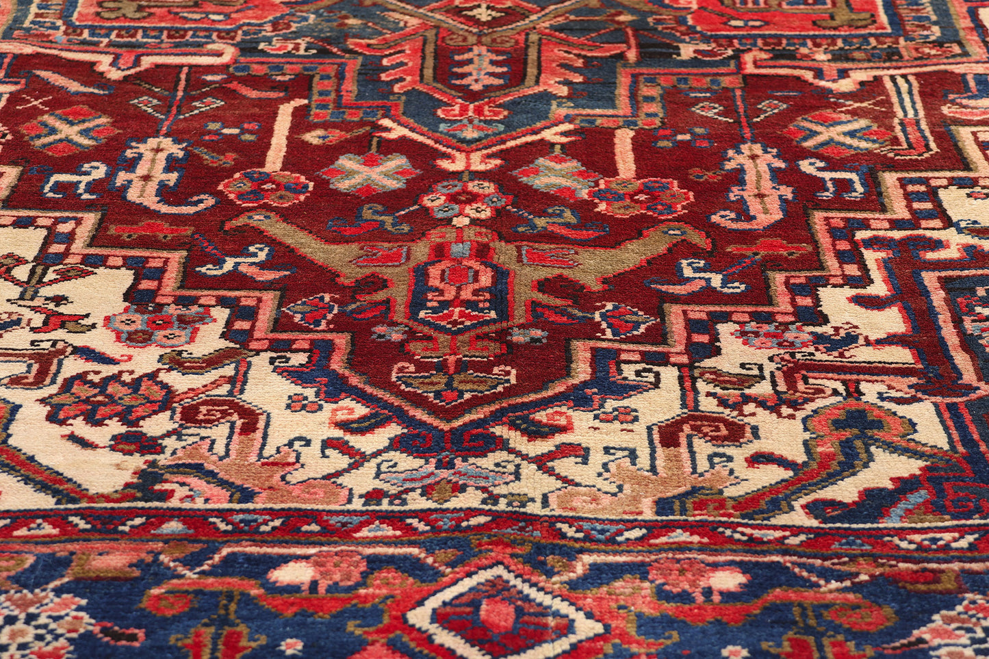 7 x 11 Vintage Persian Heriz Rug 90010