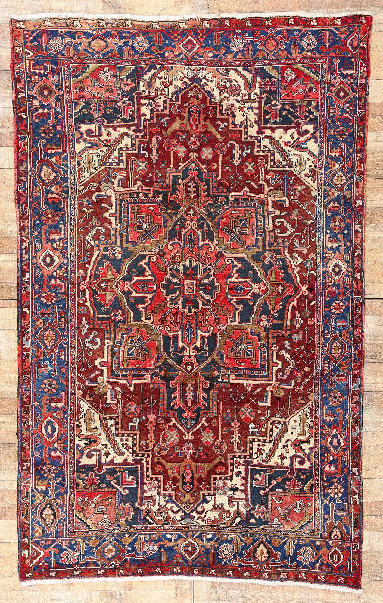 7 x 11 Vintage Persian Heriz Rug 90010