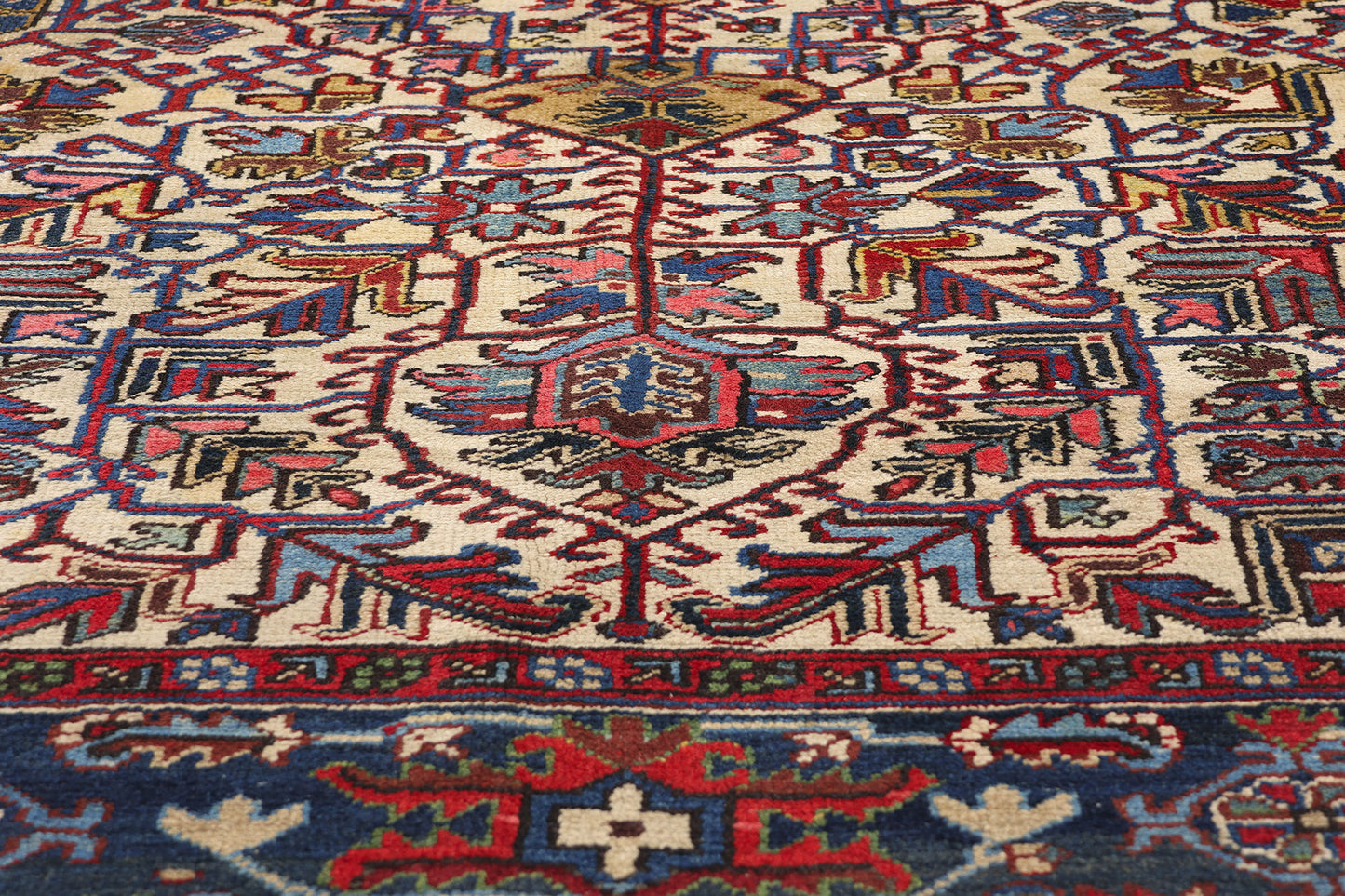 8 x 11 Vintage Persian Heriz Rug 90011
