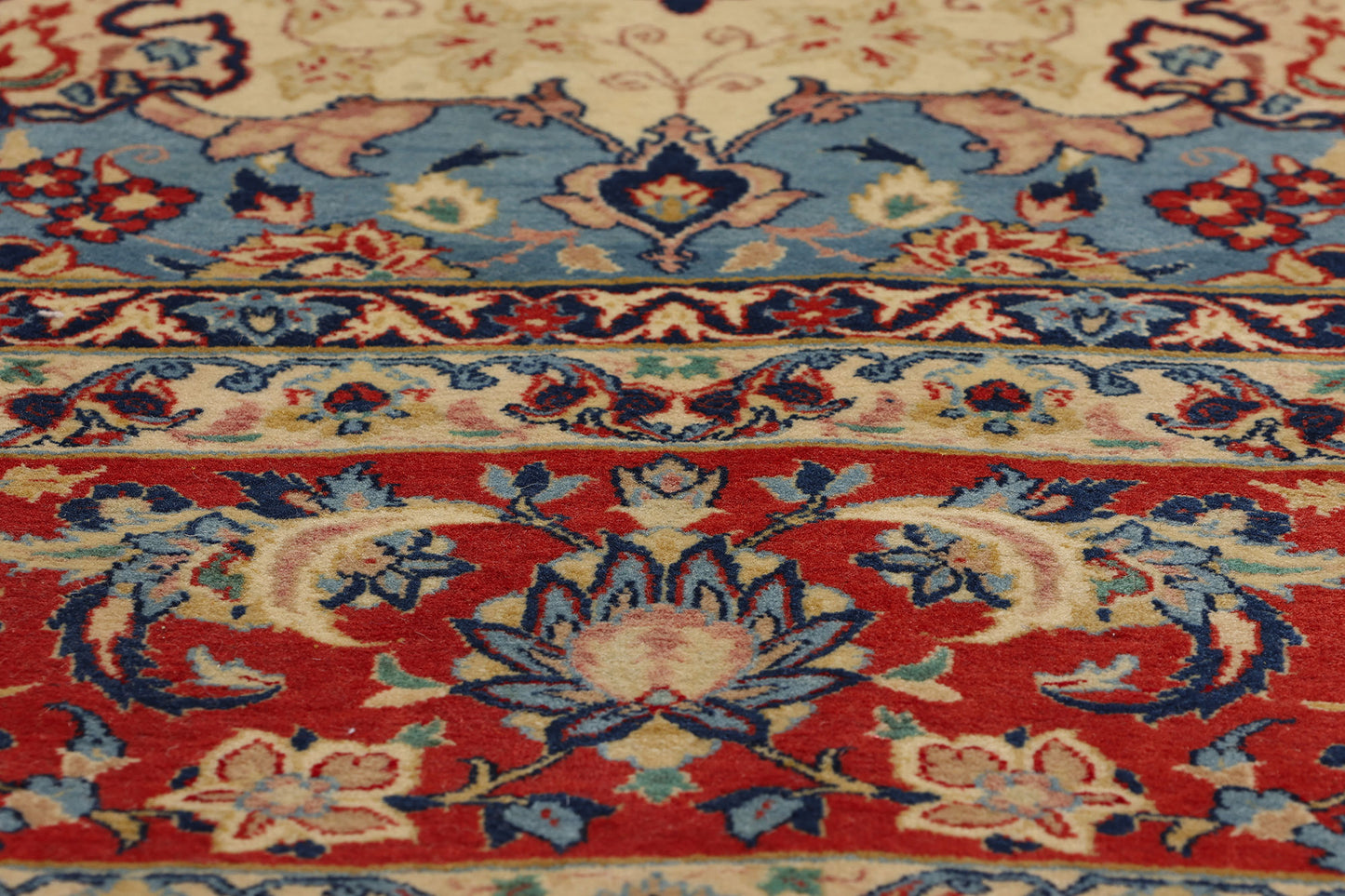 5 x 8 Vintage Persian Isfahan Rug 78721