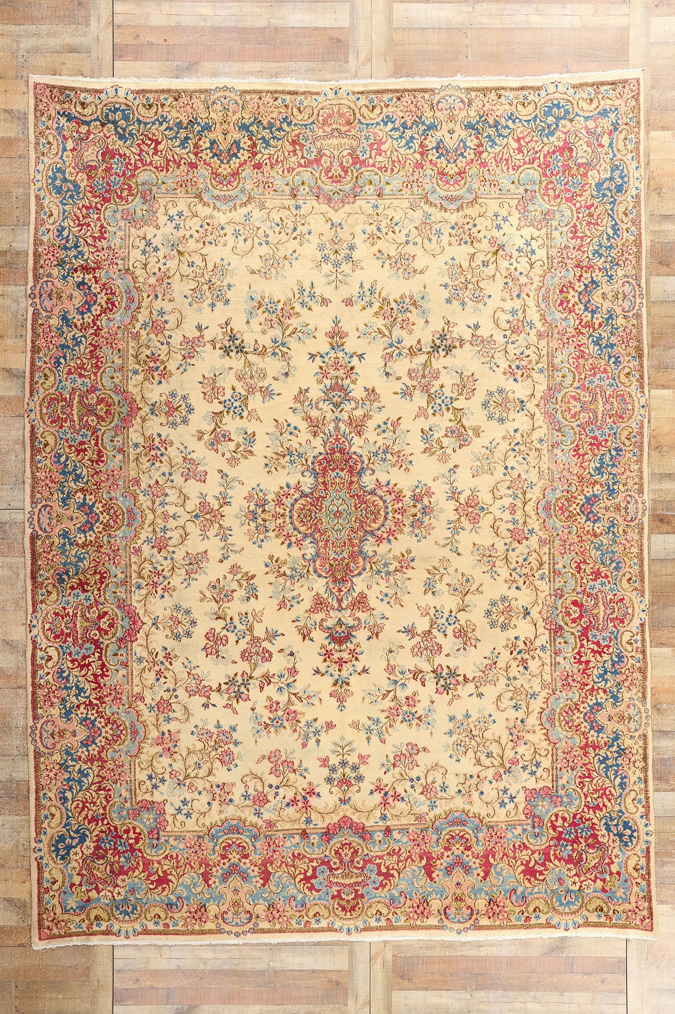 10 x 13 Vintage Persian Kerman Rug 74920