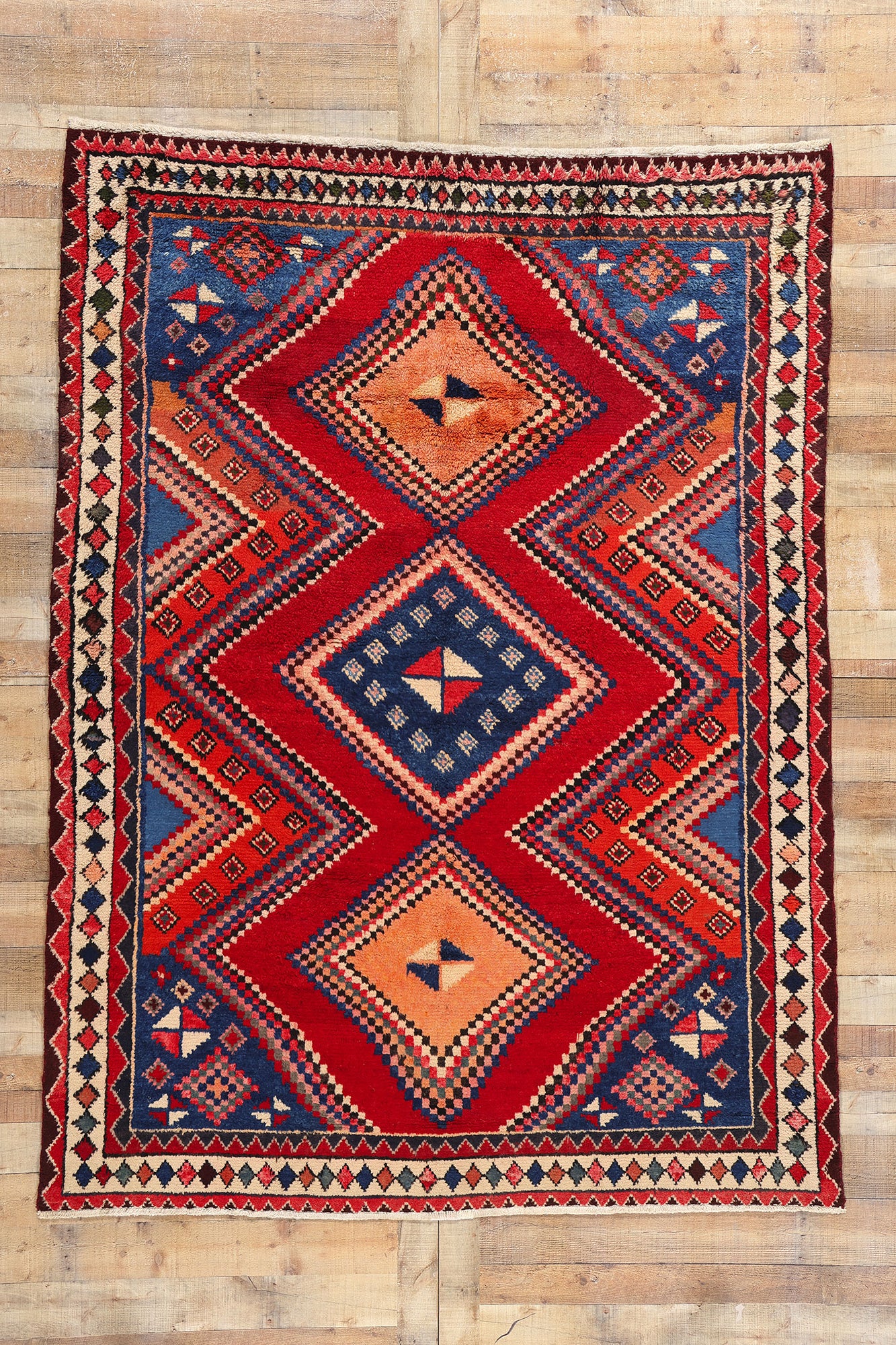 6 x 9 Vintage Persian Lori Diamond Medallion Rug 78882