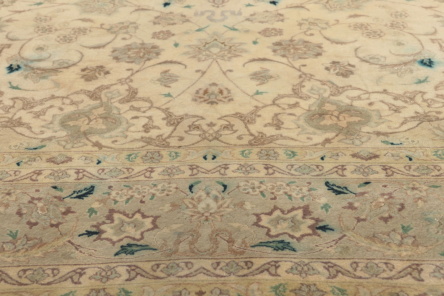 7 x 10 Vintage Persian Tabriz Rug 76976