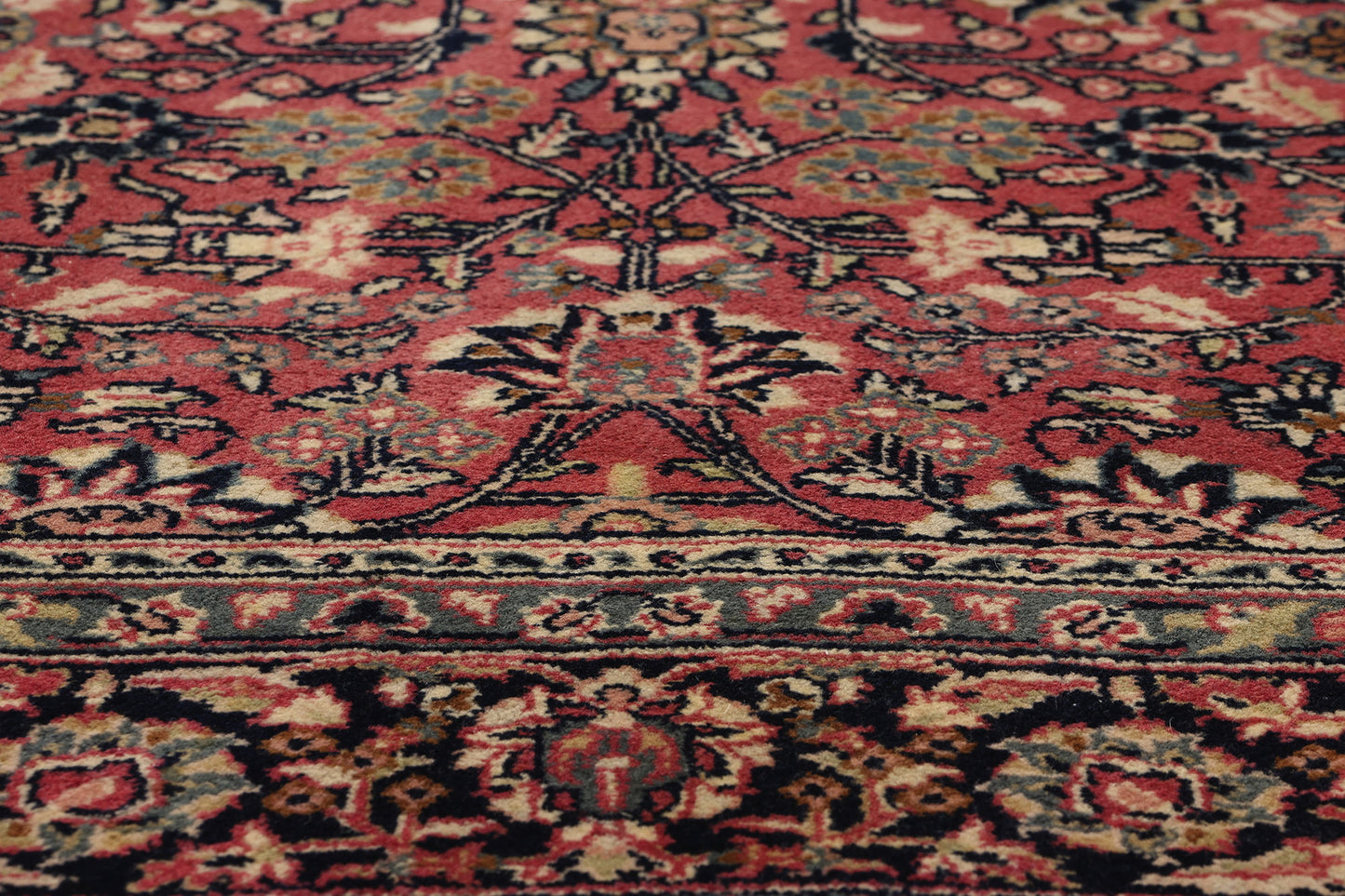 4 x 6 Vintage Red Persian Bijar Rug 78693