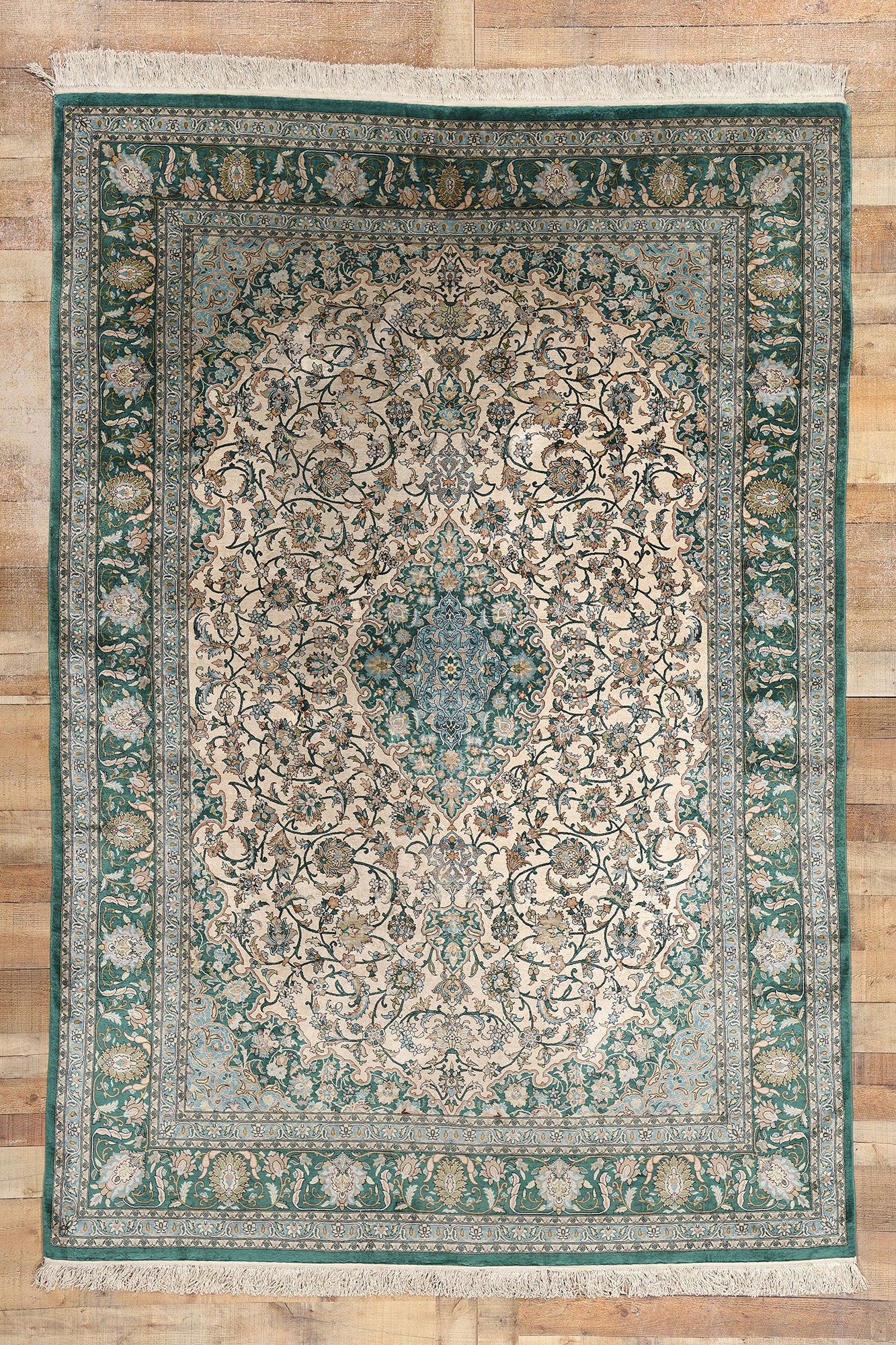 7 x 10 Vintage Turkish Silk Hereke Rug 77246
