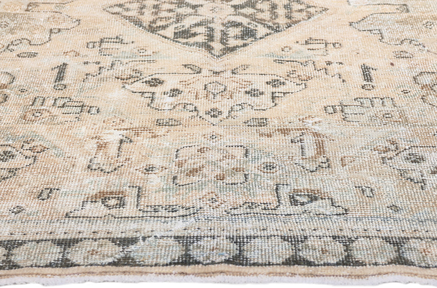 4 x 6 Antique-Worn Persian Mahal Rug 61274