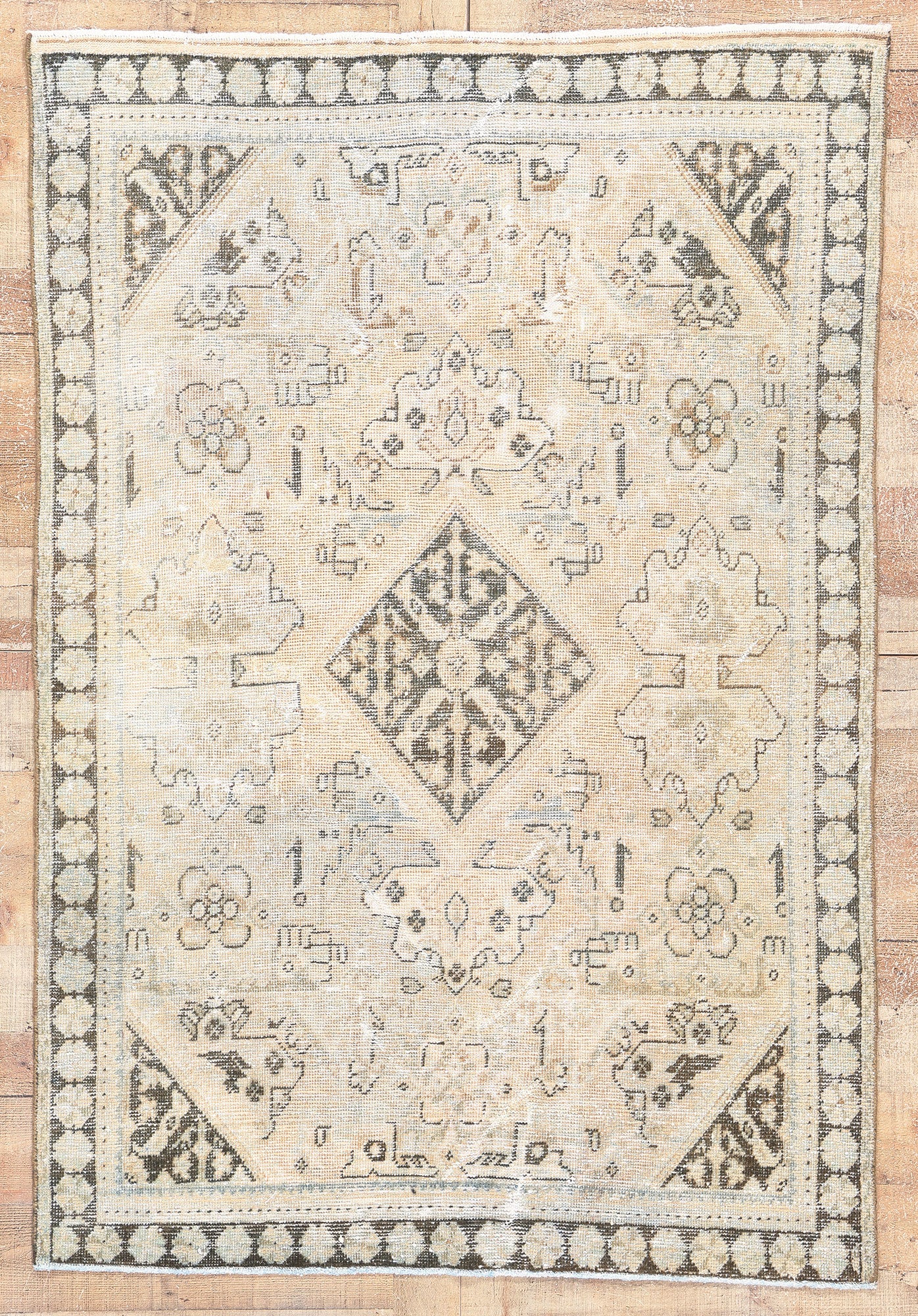 4 x 6 Antique-Worn Persian Mahal Rug 61274