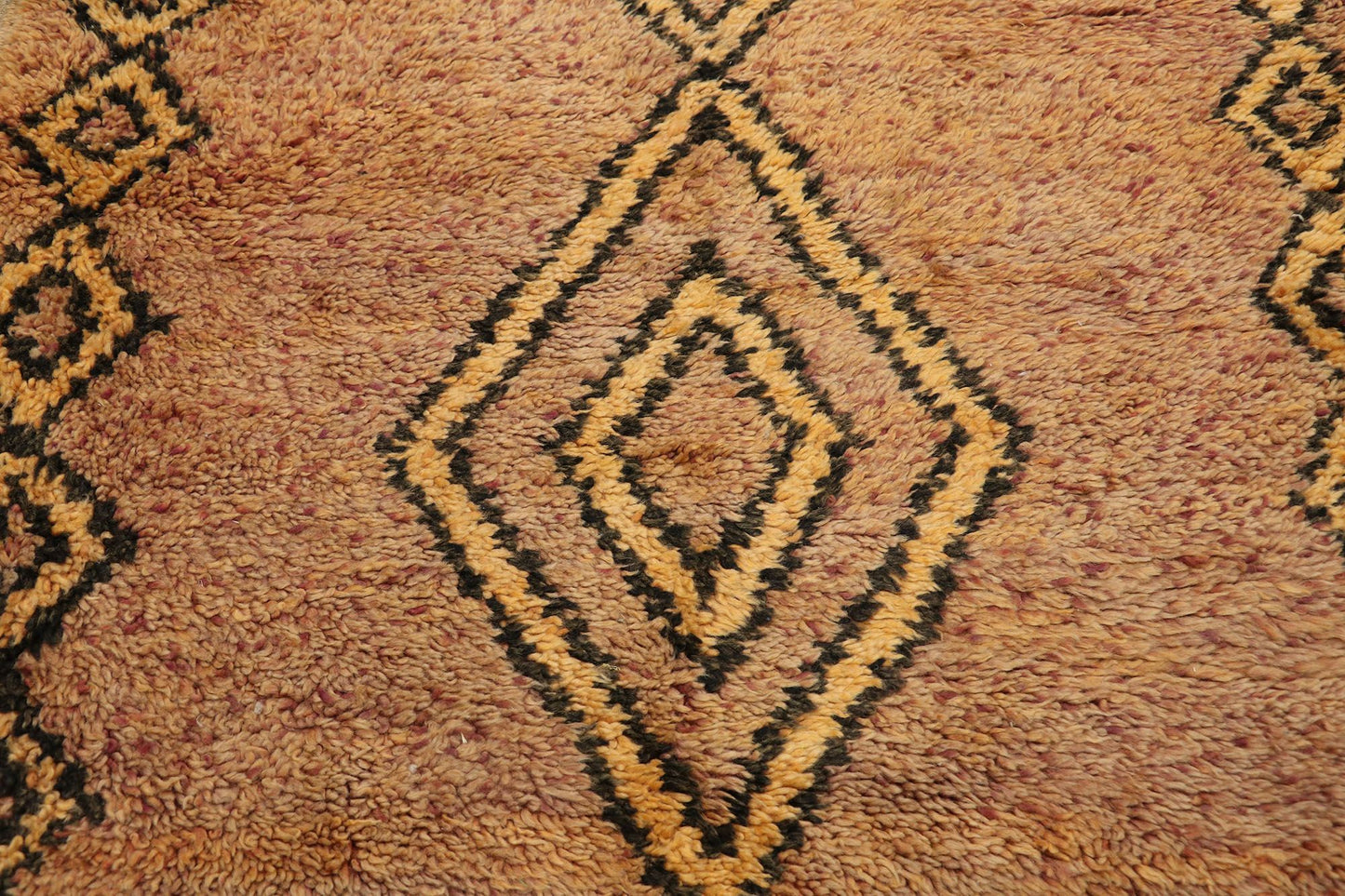 4 x 6 Vintage Moroccan Rug 21600