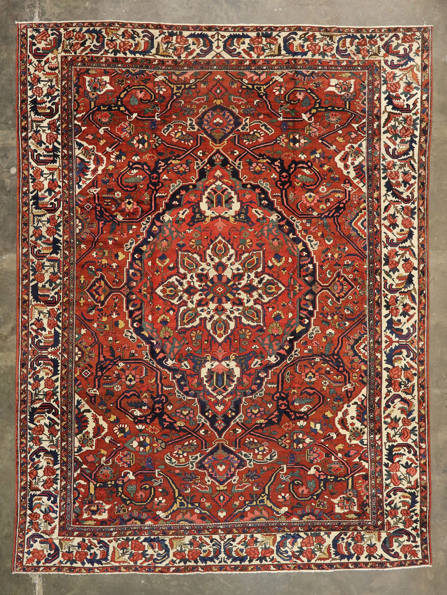 13 x 17 Antique Persian Bakhtiari Rug 76757