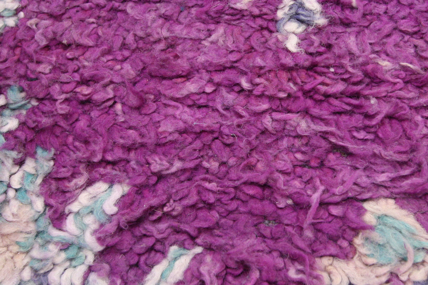 7 x 9 - Purple Vintage Moroccan Rug - 20685