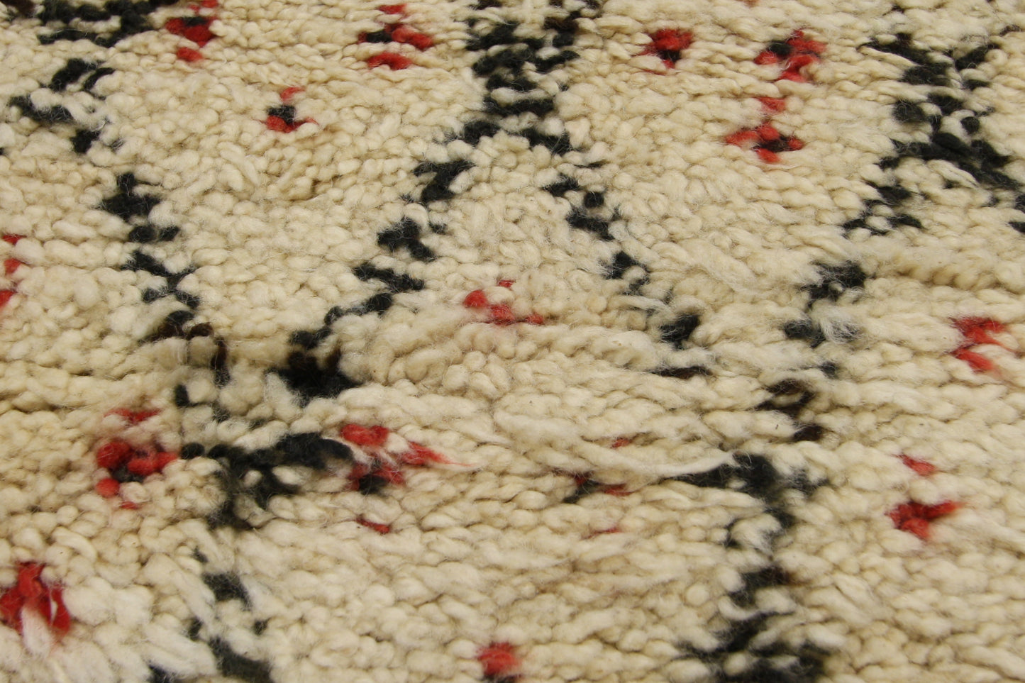 5 x 9 - Beige Vintage Moroccan Rug - 20696