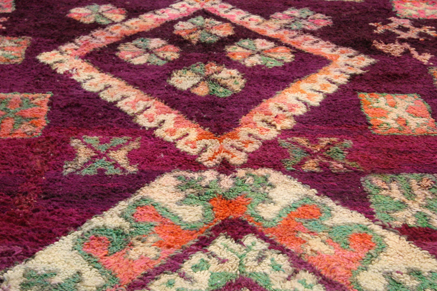 7 x 9 - Purple Vintage Moroccan Rug - 20733
