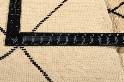 7 x 10 - Beige Moroccan Rug - 20761