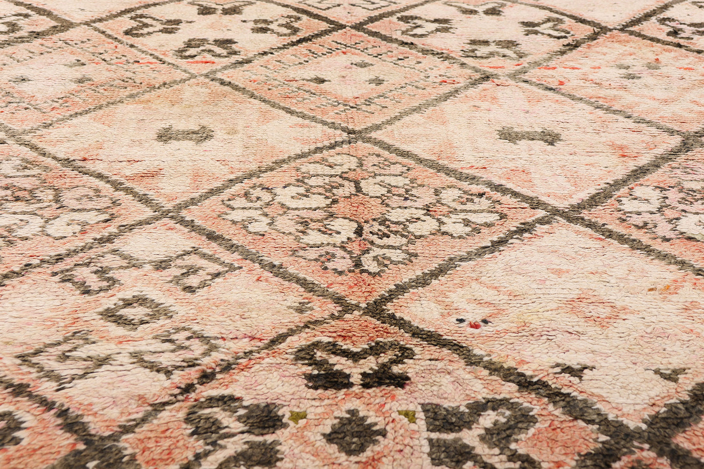 6 x 9 - Rust Vintage Moroccan Rug - 21340