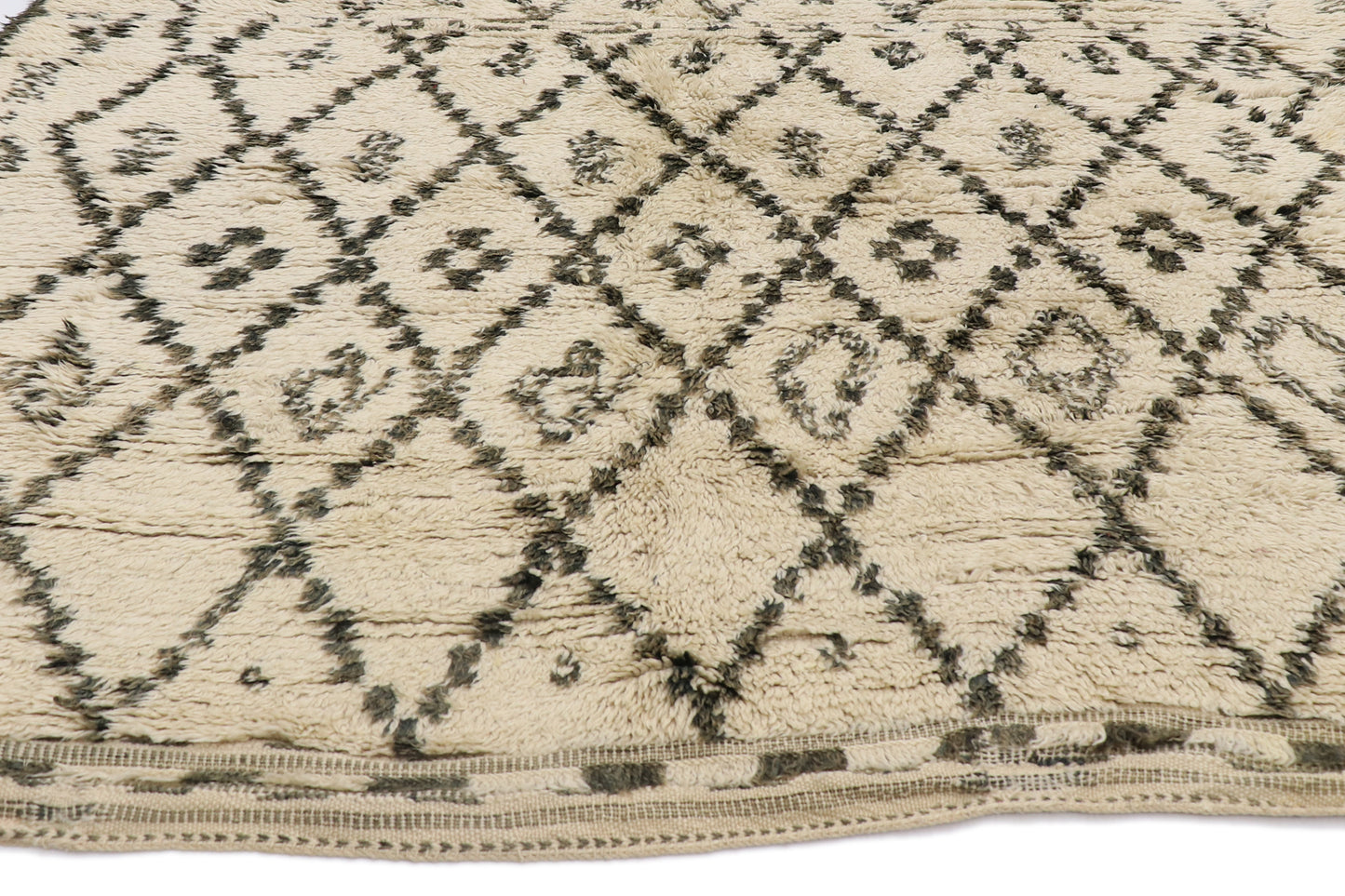 7 x 12 - Beige Vintage Moroccan Rug - 21393