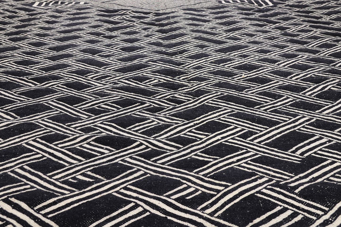 13 x 17 - Black New Zanafi Moroccan Rug - 21866