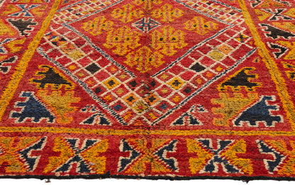 6 x 10 - Red Vintage Beni MGuild Moroccan Rug - 21874