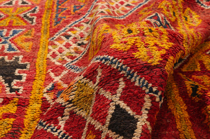 6 x 10 - Red Vintage Beni MGuild Moroccan Rug - 21874