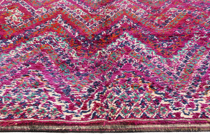 6 x 8 - Magenta Vintage Beni MGuild Moroccan Rug - 21876