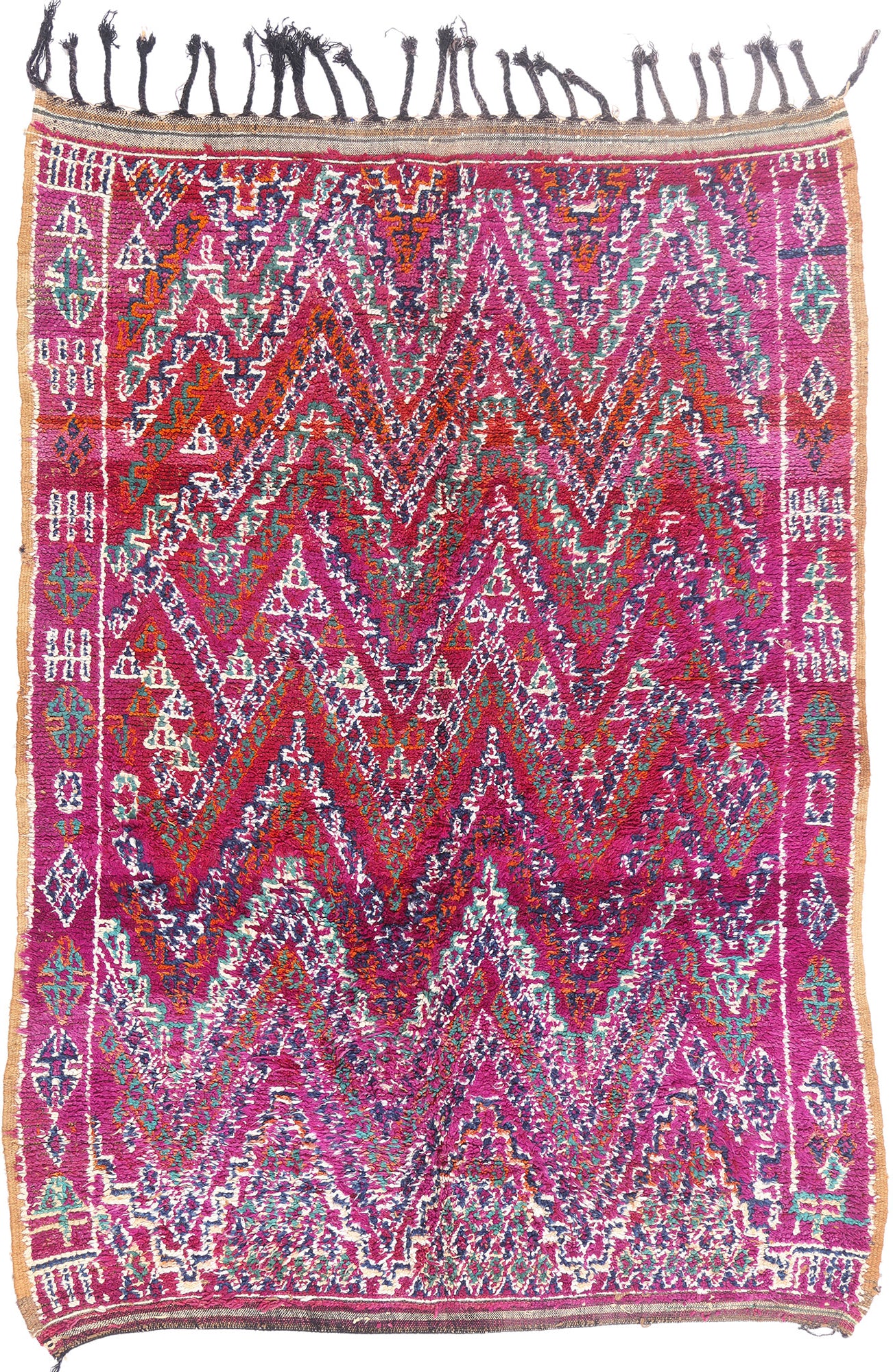 6 x 8 - Magenta Vintage Beni MGuild Moroccan Rug - 21876